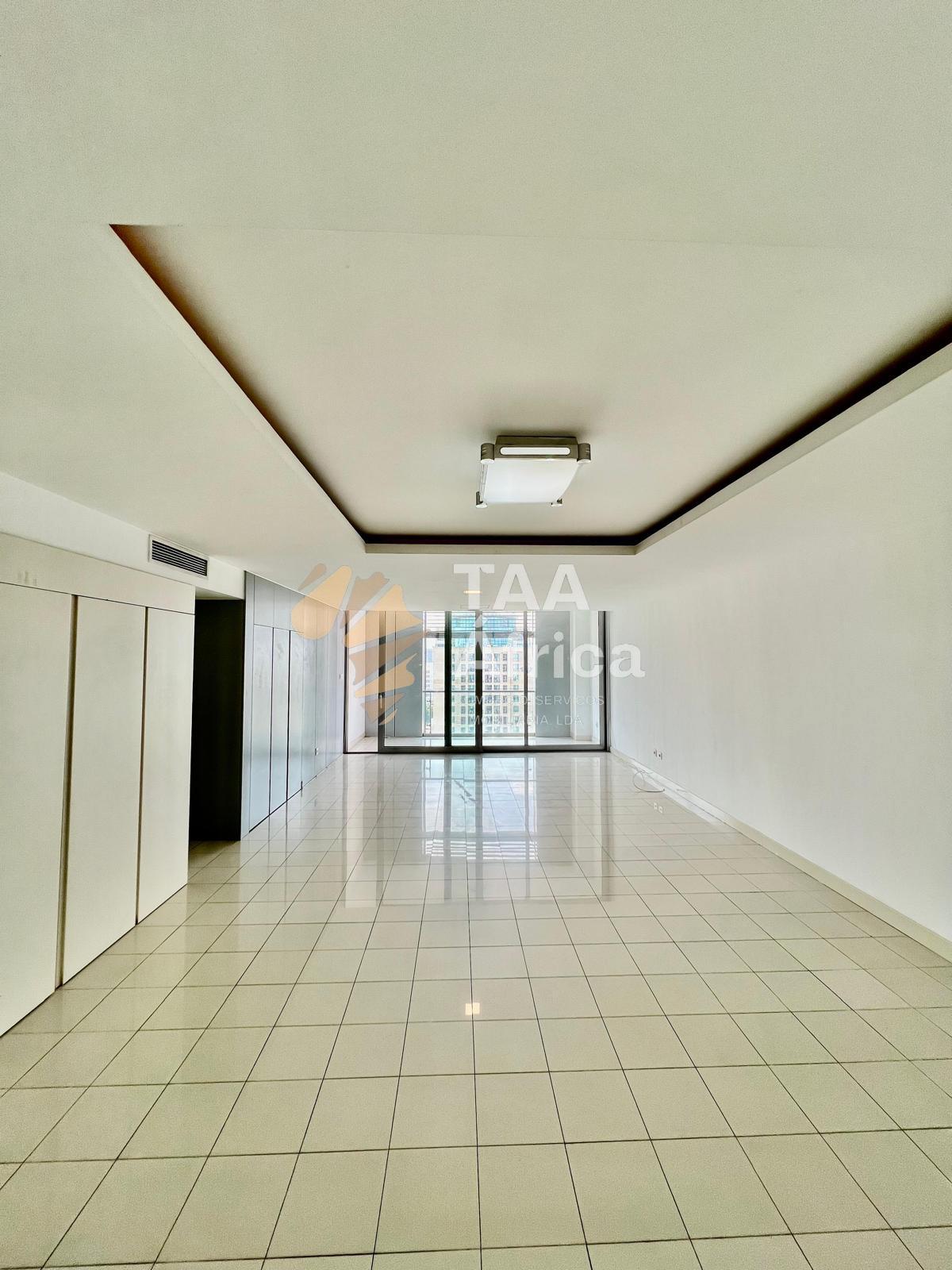 APARTAMENTOS T2 E T3 NO EDIFÍCIO PLATINIUM — INGOMBOTA