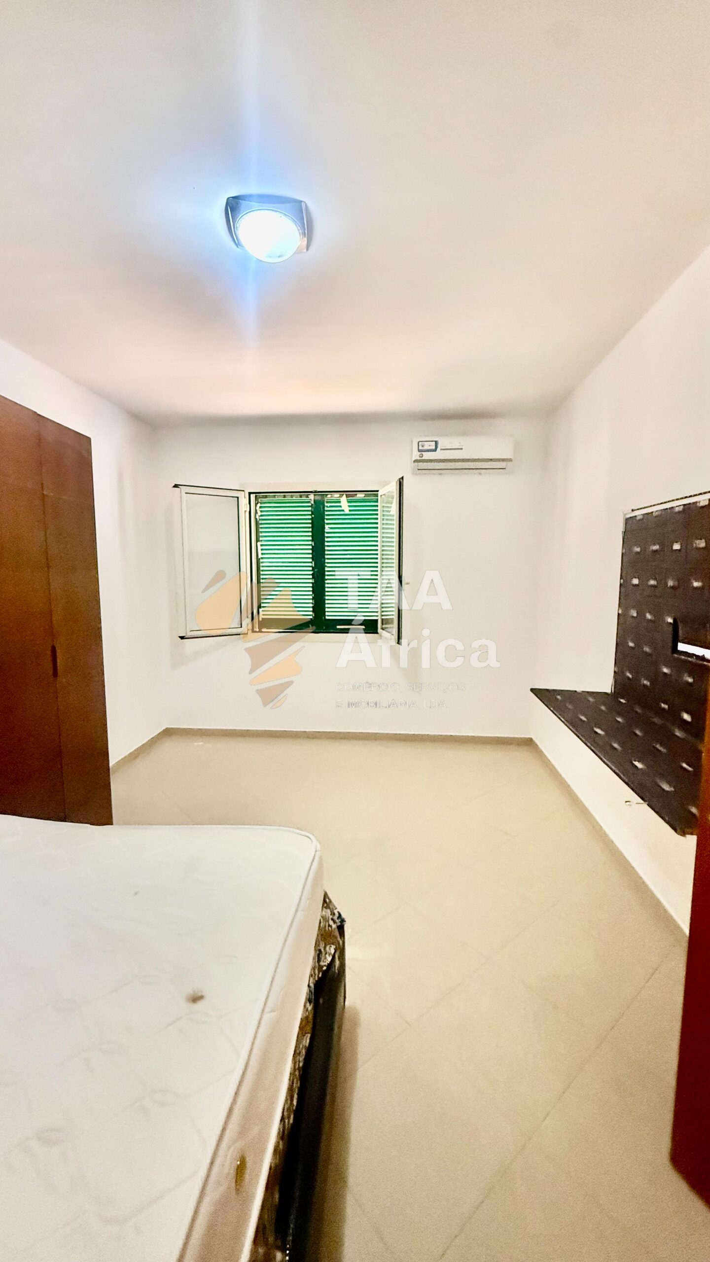 APARTAMENTO T3 NO CONDOMÍNIO INTERLAND – MORRO BENTO