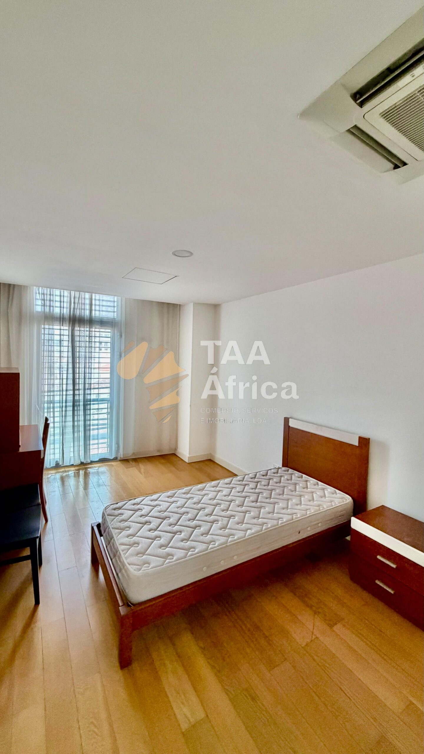 APARTAMENTO T2 NO EDIFÍCIO PLATINIUM – INGOMBOTA