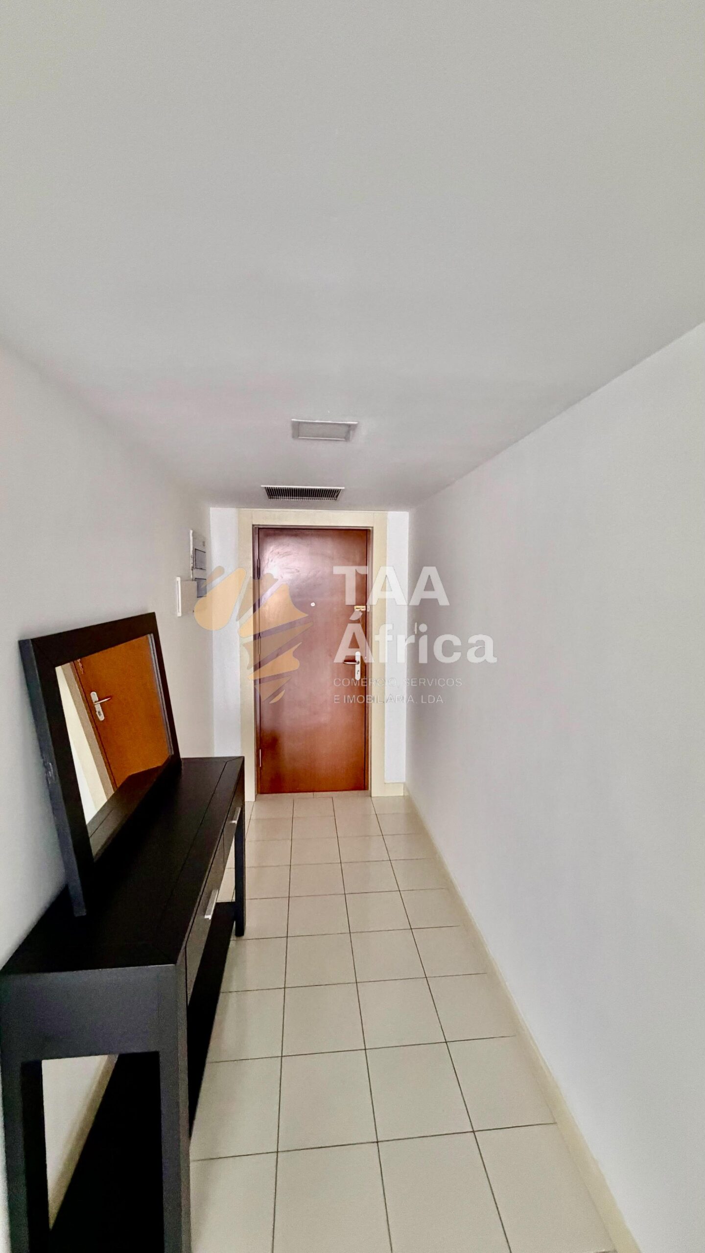 APARTAMENTO T2 NO EDIFÍCIO PLATINIUM – INGOMBOTA
