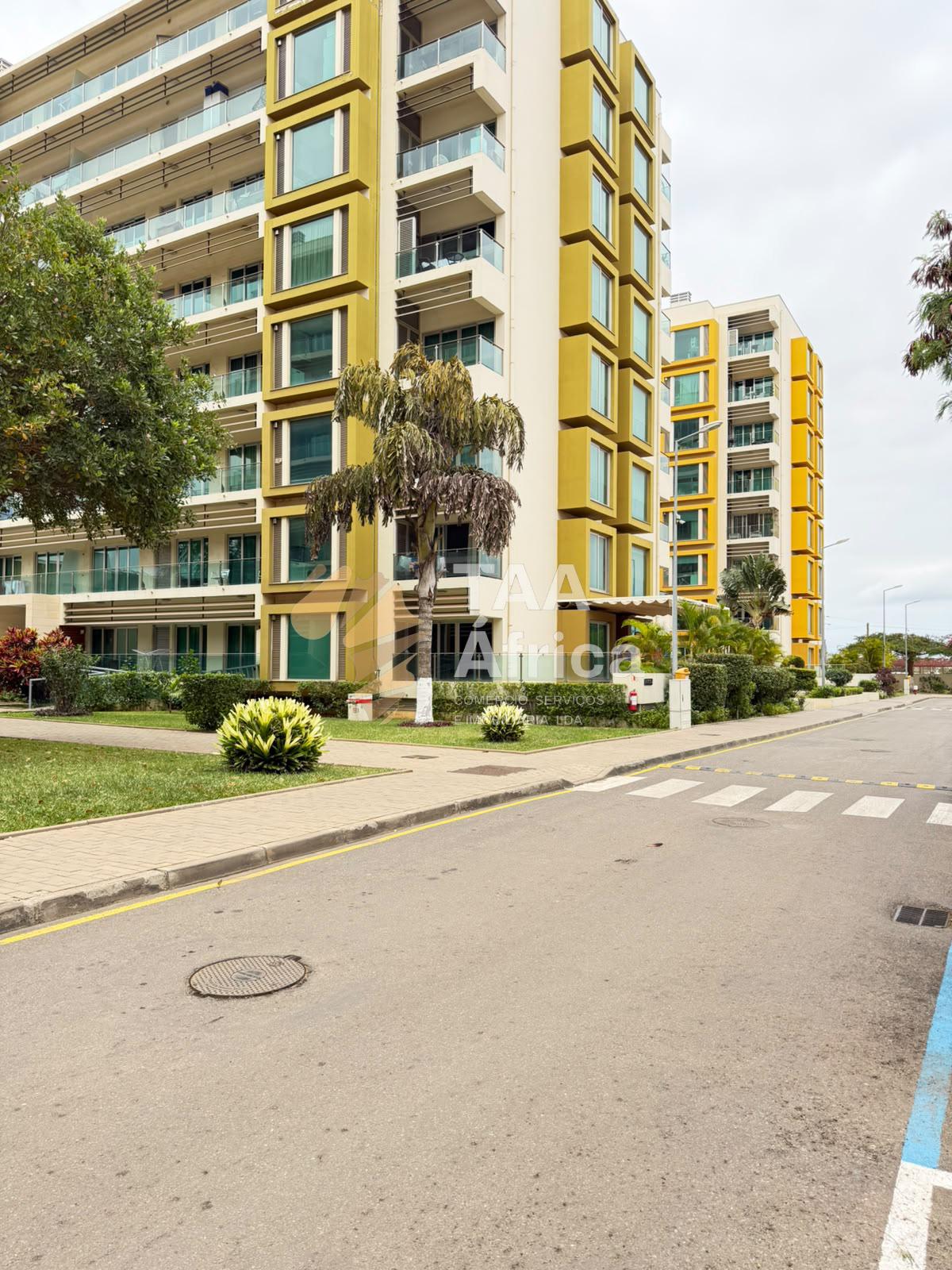 APARTAMENTO T3 MOBILADO NO CONDOMÍNIO HORIZONTE MORRO BENTO