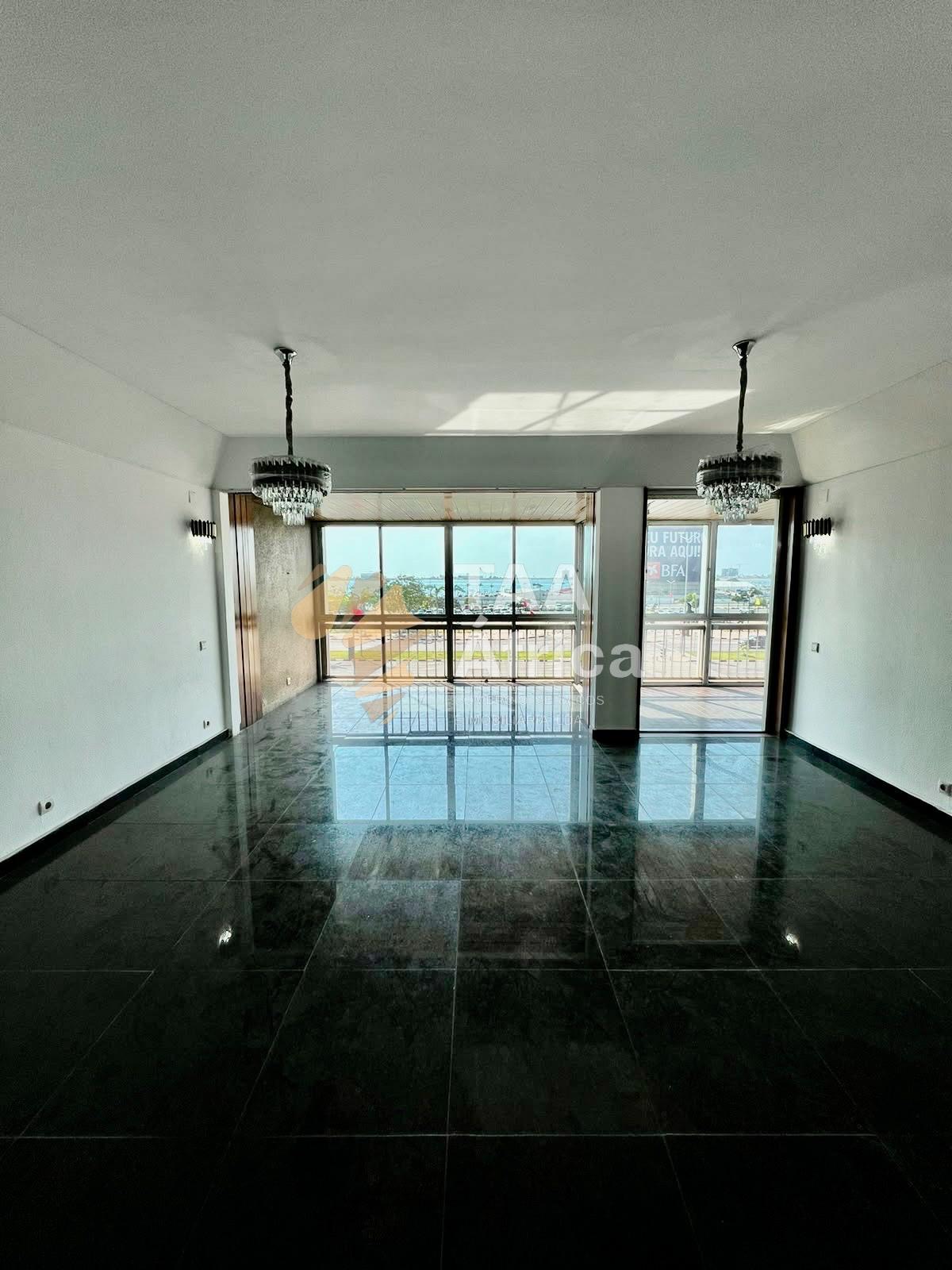 APARTAMENTO T3+1 NO EDIFÍCIO ATLÂNTICO – MARGINAL
