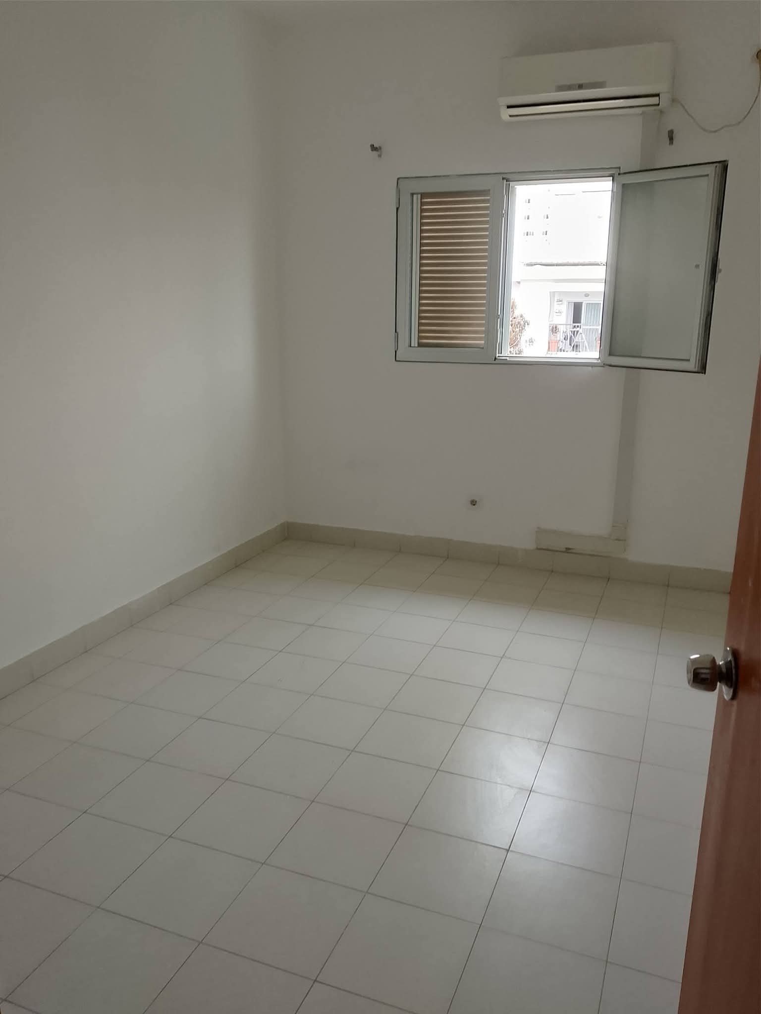 APARTAMENTO NO KILAMBA, QUARTEIRÃO Y
