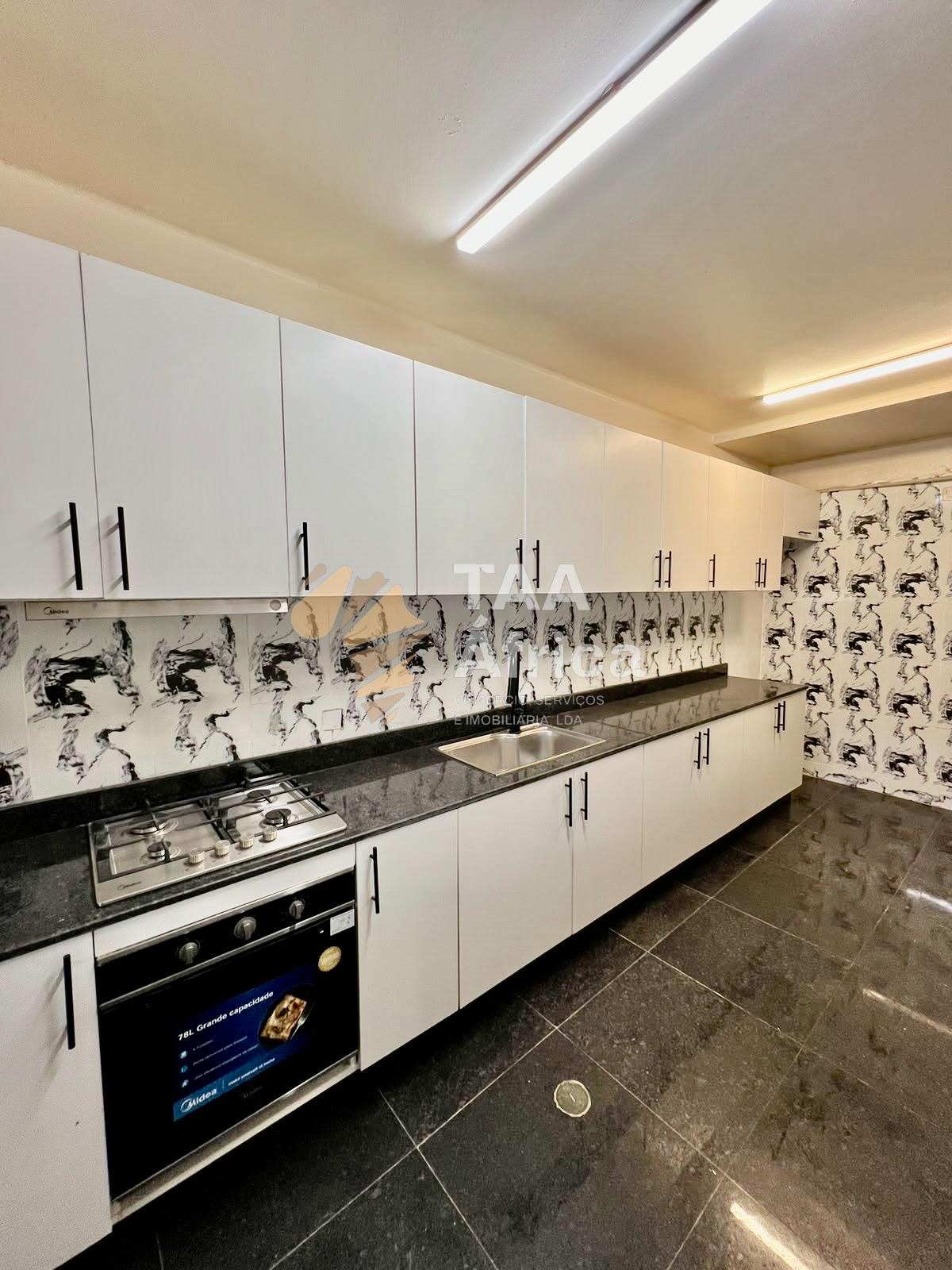 APARTAMENTO T3+1 NO EDIFÍCIO ATLÂNTICO – MARGINAL