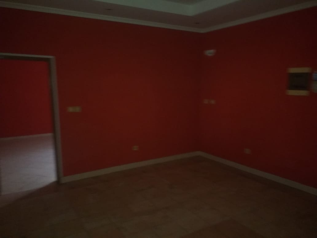 Vende-se este imóvel