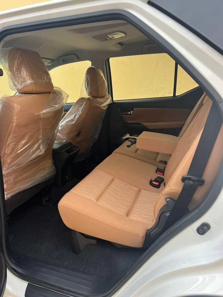 Toyota Fortuner novo