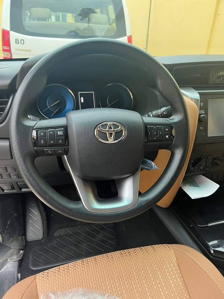 Toyota Fortuner novo