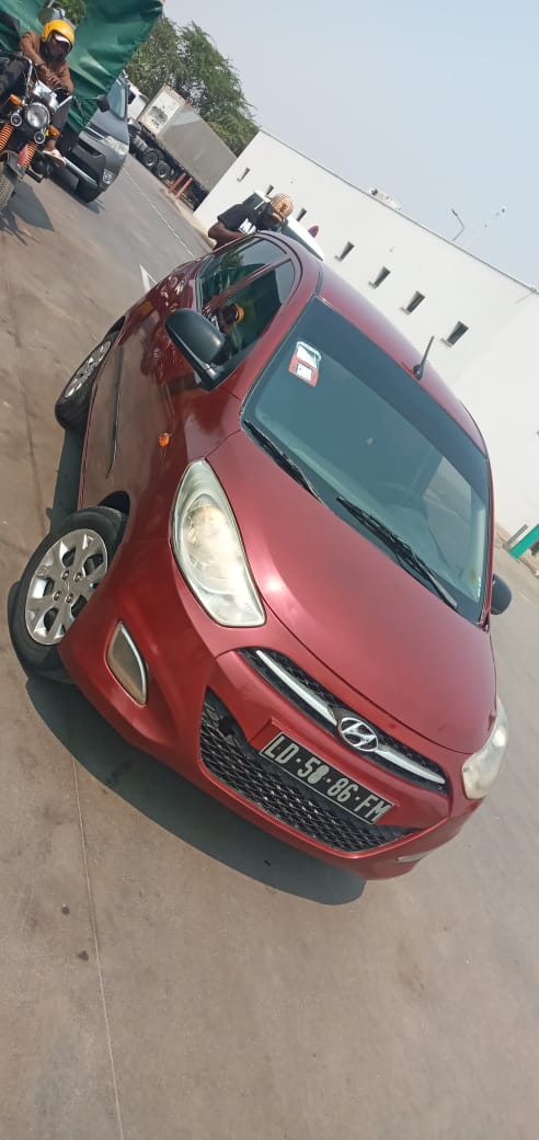 HYUNDAI I10 Série F