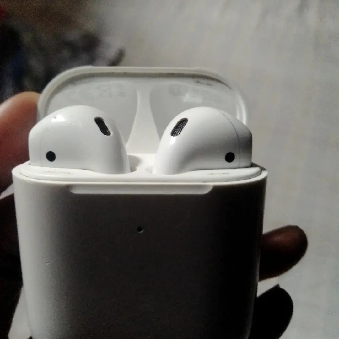 Air pods semi novos