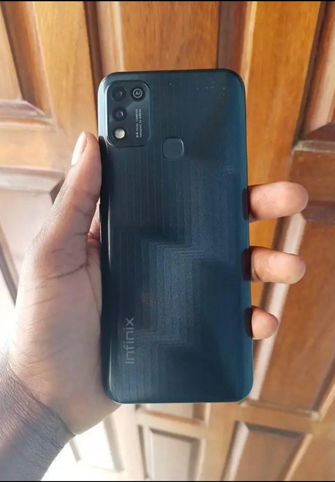 Infinix Hot 11