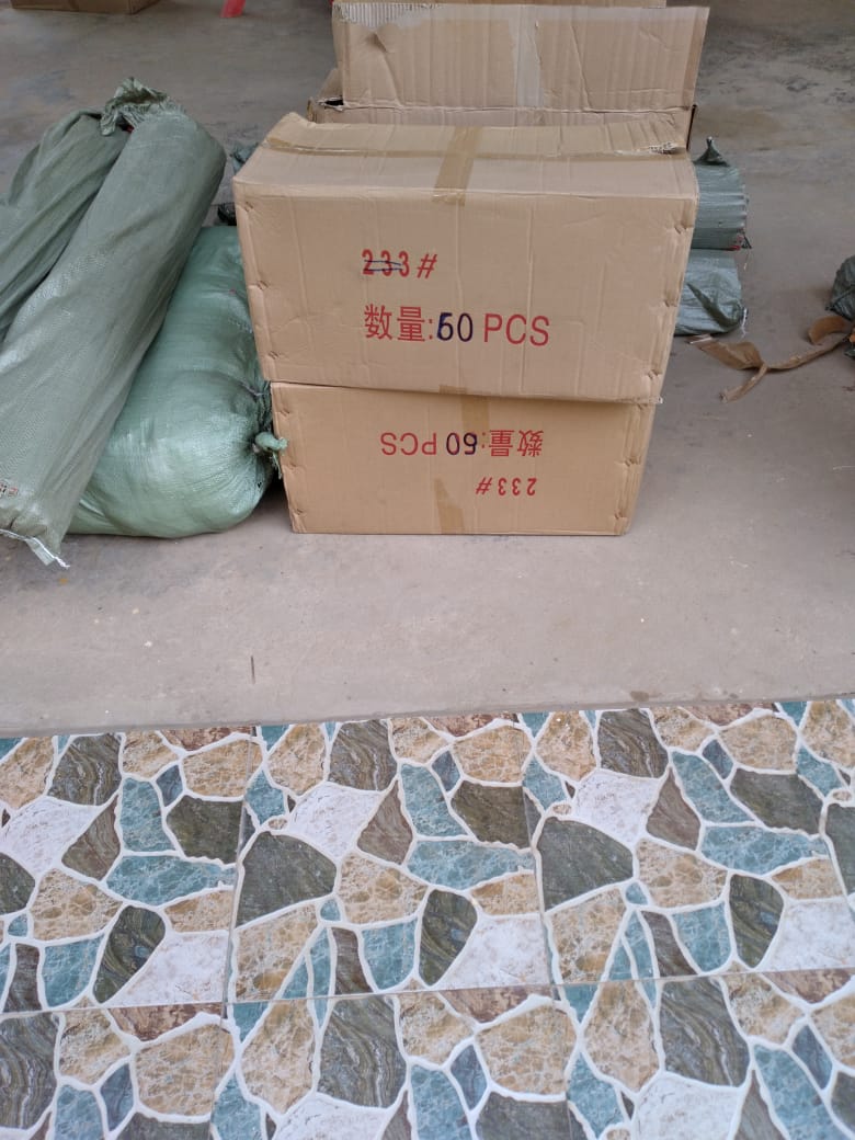 Venda de vassouras a retalho e a grosso