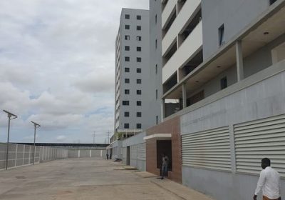 Apartamento T3, no Condomínio Boulevard, no Patriota / Benfica