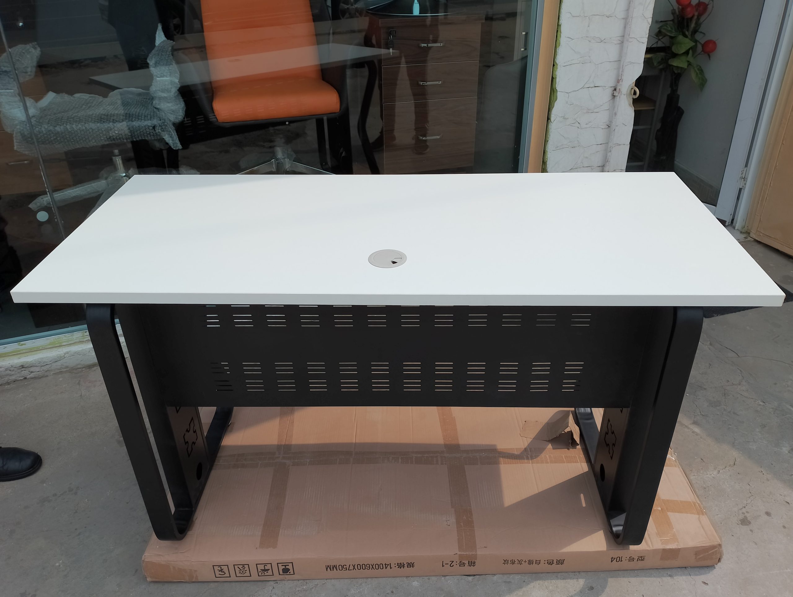 Mesa para escritório de 140×70