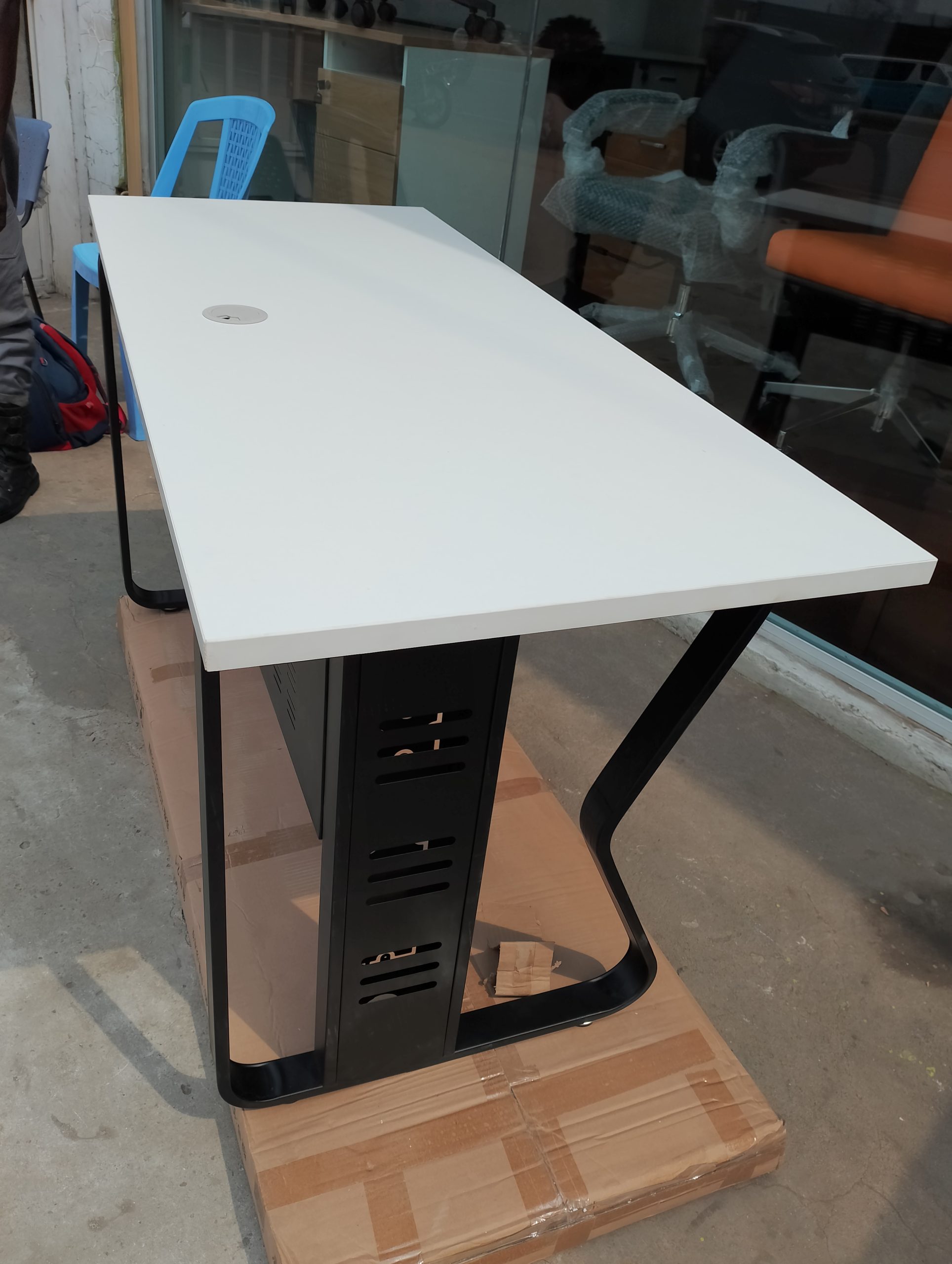 Mesa para escritório de 140×70