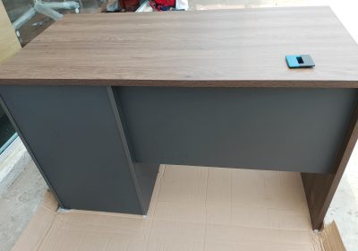 Mesa para escritório de 140×60