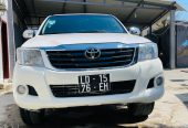 Vendo Toyota Hilux automática gasolina 2.7