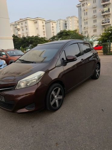 Toyota Yaris série IJ à venda