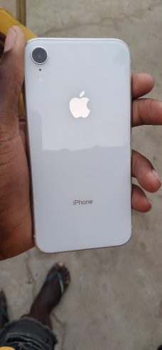 IPhone Xr 64GB limpo