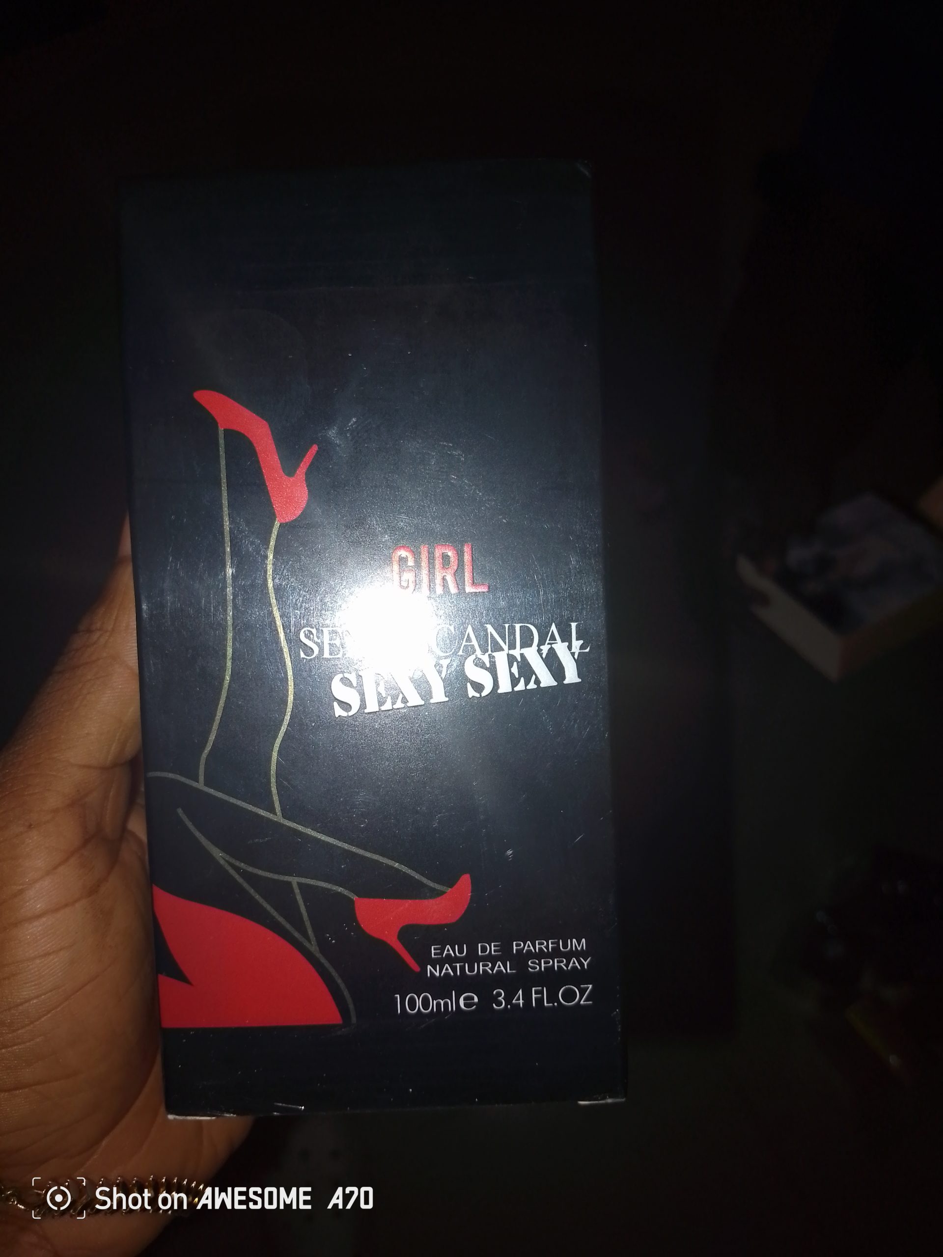 Perfumes à venda
