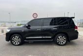 Toyota Land Cruiser VXR 5.7