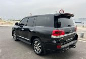 Toyota Land Cruiser VXR 5.7