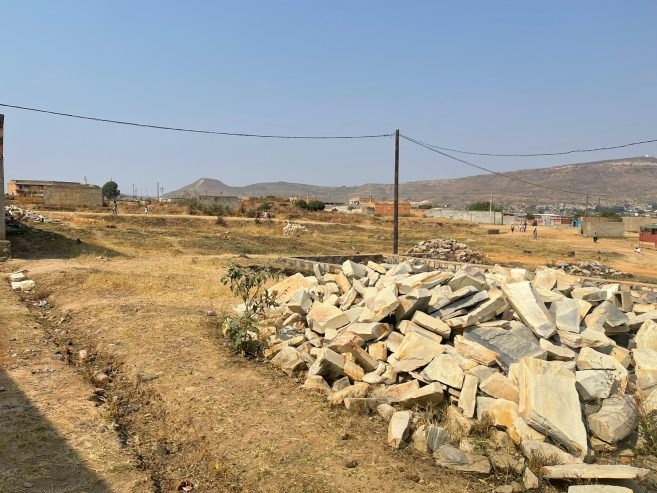 Vendo terreno na cidade do Lubango