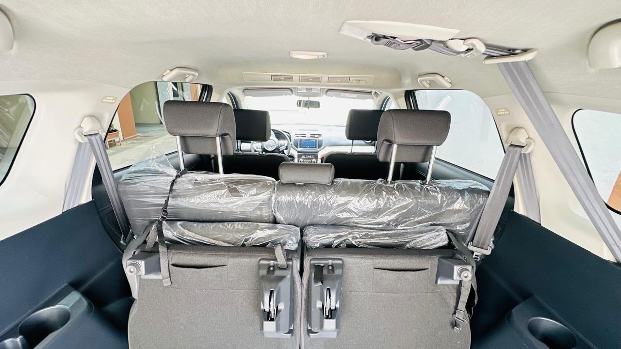 TOYOTA RUSH FULL OPTION 17 mil km (Cheira novo) / Igniçã Start/