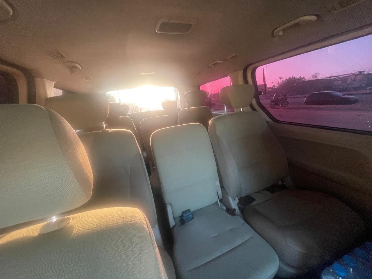 HYUNDAI H1/ MOTOR SELADO / GASÓLEO / AC GELA MUITO 75 mil km/