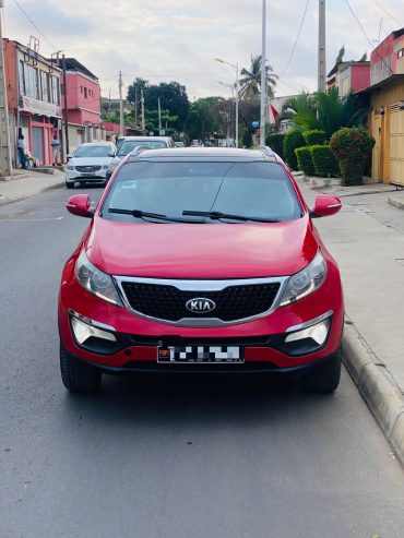 KIA SPORTAGE FULL OPTIONS (Vermelho)