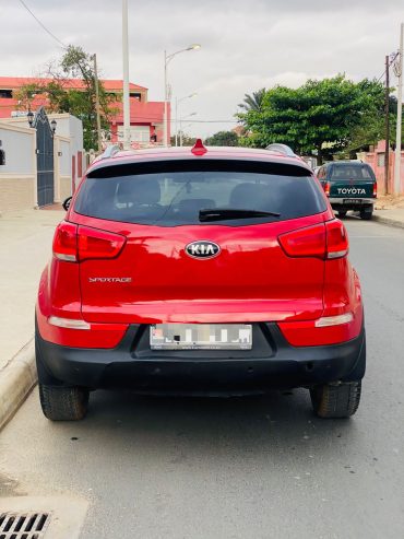 KIA SPORTAGE FULL OPTIONS (Vermelho)