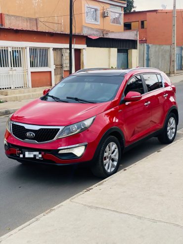 KIA SPORTAGE FULL OPTIONS (Vermelho)