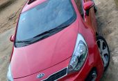 KIA RIO, SUPER LIMPO