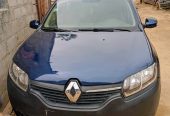 Carro Renault, por apenas 3.5000.000kz,negociável no melhor preço