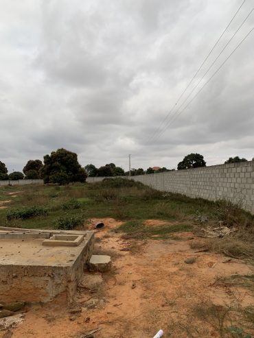 Terreno de 2 hectares à venda