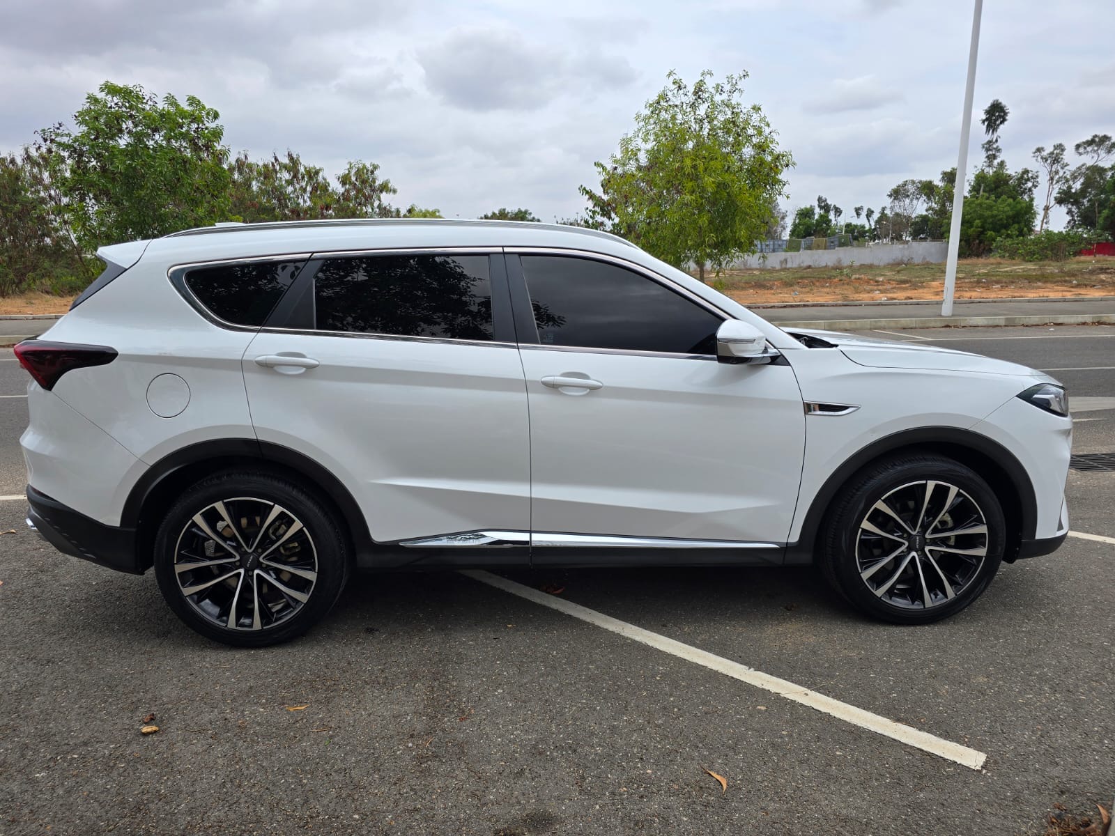 Jetour 70 Plus Seminovo Full Option/ Livrete e título Tudo de Or
