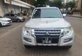 Mitsubishi Pajero full option GLS