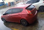 🚗 Hyundai Accent Desportivo (Duas Varetas)