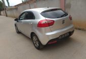 🚗 KIA RIO