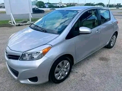 Toyota Yaris 934968223