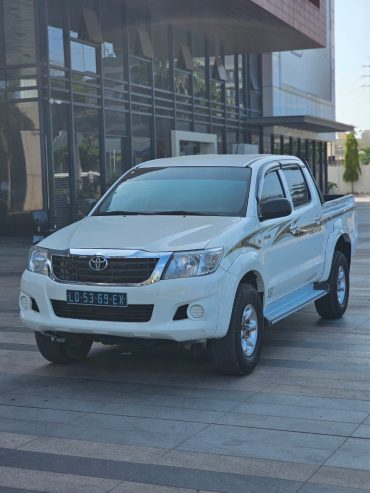 🚙 TOYOTA HILUX GLX