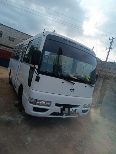 🚍 Autocarro Nissan Civilian – AMARRO!