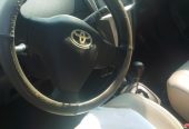 🚗 AMARRO 🚗 TOYOTA YARIS – LIMPO