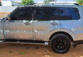 MITSUBISHI PAJERO FULL*