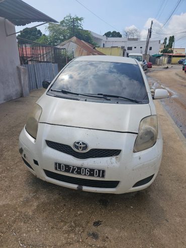 🚗🔥 Toyota Yaris à Venda