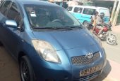 🚗 AMARRO 🚗 TOYOTA YARIS – LIMPO