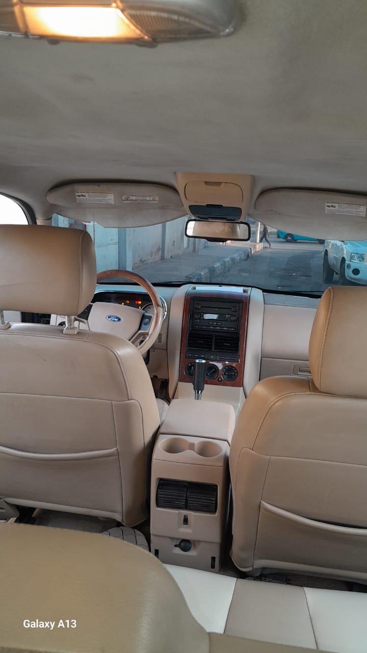 🚙 FORD EXPLORER