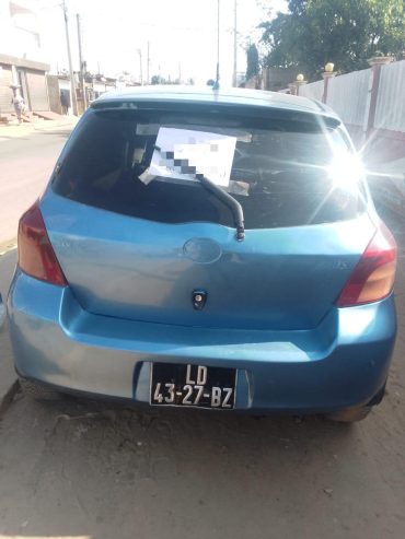 🚗 AMARRO 🚗 TOYOTA YARIS – LIMPO