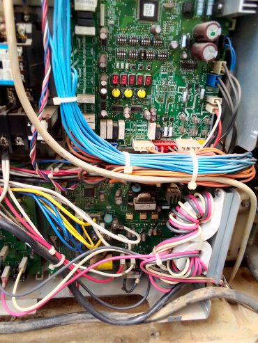Instalação e Manutenção em: Frio, Eletricidade e Canalização.