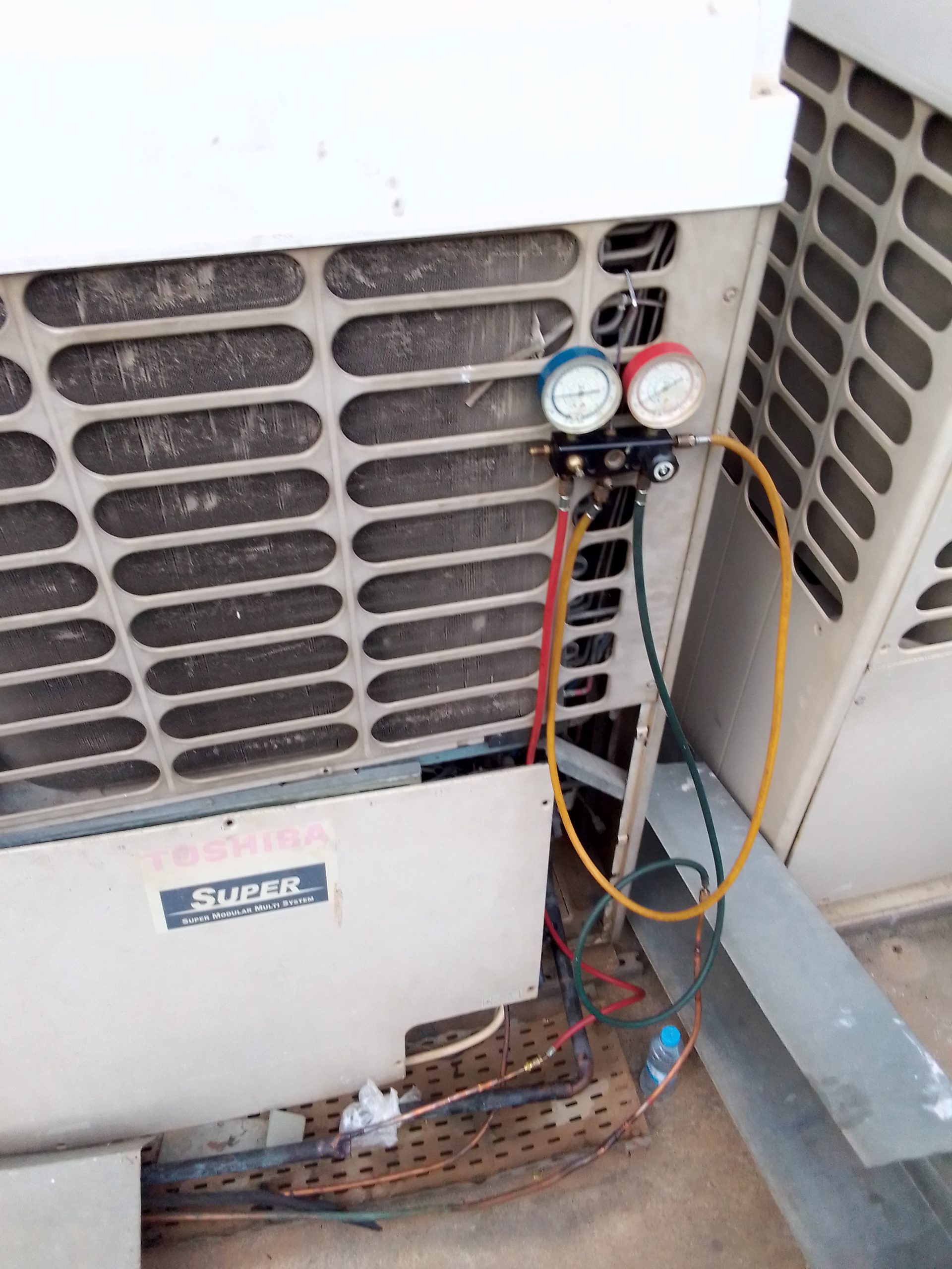 Instalação e Manutenção em: Frio, Eletricidade e Canalização.
