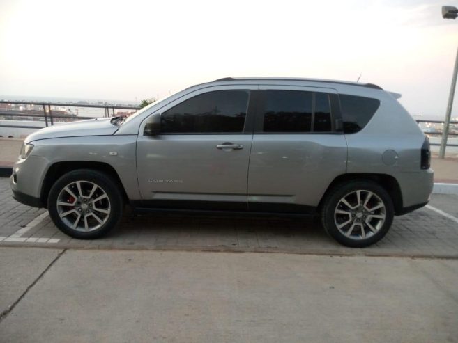 Jeep Cherokee Passat